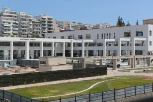 Ιδιωτικό χρέος: Οι 5 παρεμβάσεις για οφειλές, πρώτη κατοικία και κατασχέσεις
