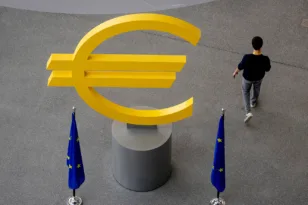Πληθωρισμός στην Ευρώπη: Ο Όλι Ρεν προειδοποιεί για δυναμική αντίδραση της ΕΚΤ