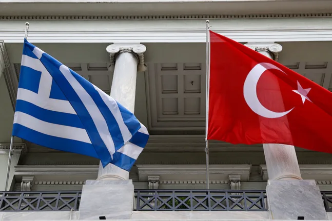 Τουρκία: Σφοδρή επίθεση Οζέλ σε Ερντογάν – «Η Ελλάδα τα πηγαίνει πολύ καλά»