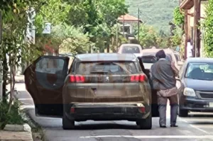 «Ίσως κρατούσαν χειροβομβίδες», οι ομοιότητες της ληστείας σε τράπεζα στην Κάτω Τιθορέα με παλαιότερο χτύπημα στο Μεσολόγγι