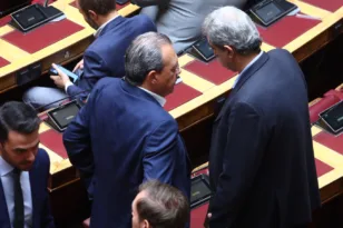 ΣΥΡΙΖΑ: Εκτός Κοινοβουλευτικής Ομάδας ο Πολάκης – Εντείνονται οι εσωκομματικές συγκρούσεις