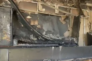«Έχω δανειστεί για να το φτιάξω, θα άνοιγα σε 5 ημέρες», απογοητευμένος ο περιπτεράς, που του έκαψαν το μαγαζί στη Γαστούνη