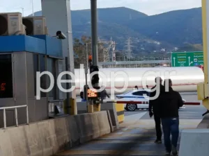 Πάτρα: Κυκλοφοριακό στη Γέφυρα «Χ. Τρικούπης» για να περάσουν ανεμογεννήτριες, ΦΩΤΟ