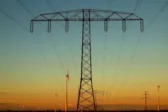 Ρεύμα: Η Ελλάδα στη 10η φθηνότερη θέση της ΕΕ σε απόλυτες τιμές για τα νοικοκυριά