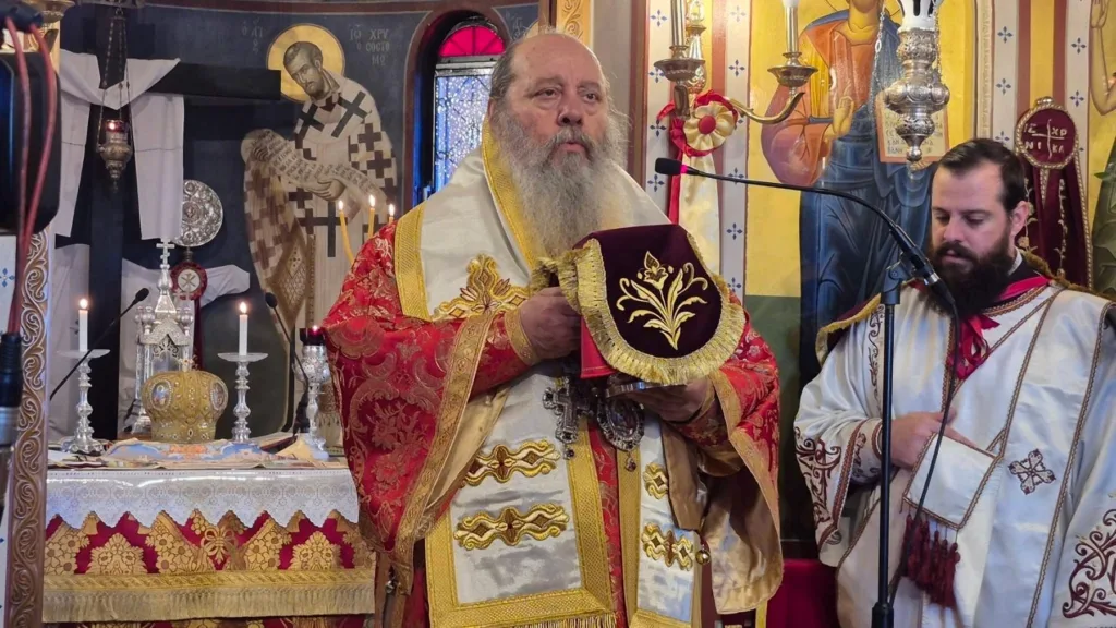 Με λαμπρότητα η γιορτή της Αγίας Ειρήνης στην Πάτρα και μεγάλη λιτανεία στον Ριγανόκαμπο ΦΩΤΟ