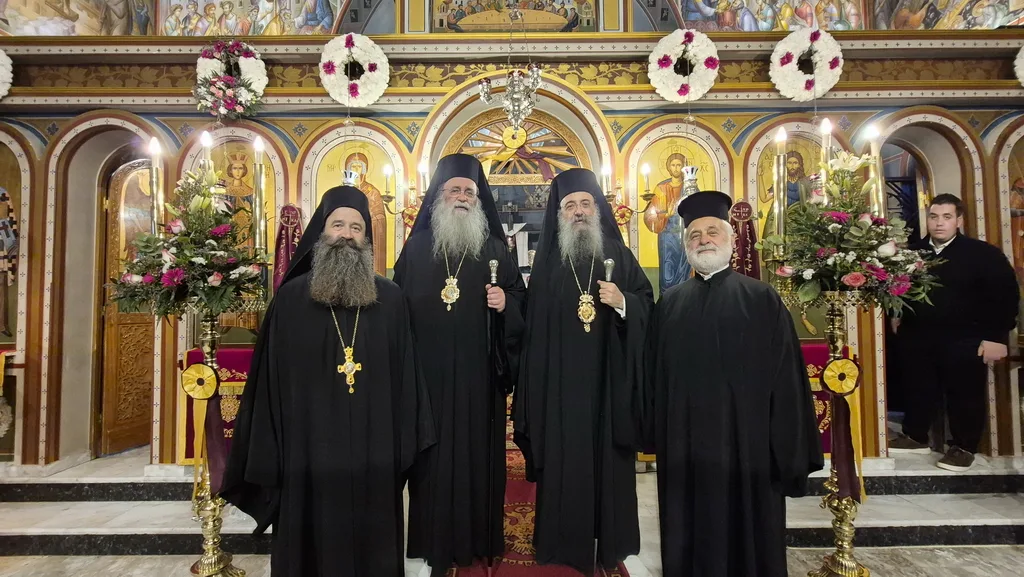 Με λαμπρότητα η γιορτή της Αγίας Ειρήνης στην Πάτρα και μεγάλη λιτανεία στον Ριγανόκαμπο ΦΩΤΟ