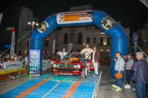 Ράλι Αχαιός: Και τα 35 πληρώματα πέρασαν την ράμπα εκκίνησης