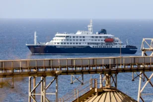 Κανάρια Νησιά: Αντιδράσεις για τον ελλιμενισμό κρουαζιερόπλοιου με ύποπτα κρούσματα χανταϊού