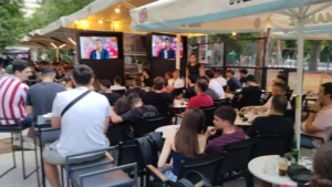 Πάτρα: Η πόλη ζει στον ρυθμό του μεγάλου ημιτελικού του Ολυμπιακού με τη Φενέρμπαχτσε, ΦΩΤΟ