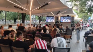 Πάτρα: Η πόλη ζει στον ρυθμό του μεγάλου ημιτελικού του Ολυμπιακού με τη Φενέρμπαχτσε, ΦΩΤΟ