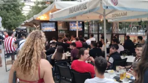 Πάτρα: Η πόλη ζει στον ρυθμό του μεγάλου ημιτελικού του Ολυμπιακού με τη Φενέρμπαχτσε, ΦΩΤΟ