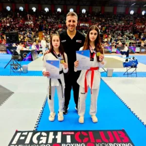 Επτά μετάλλια για το Fight Club Patras