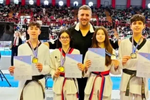Επτά μετάλλια για το Fight Club Patras