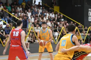 K. Ρουμελιώτης: «Φαβορί ο Κρόνος, καταπληκτική η εμφάνιση μας»