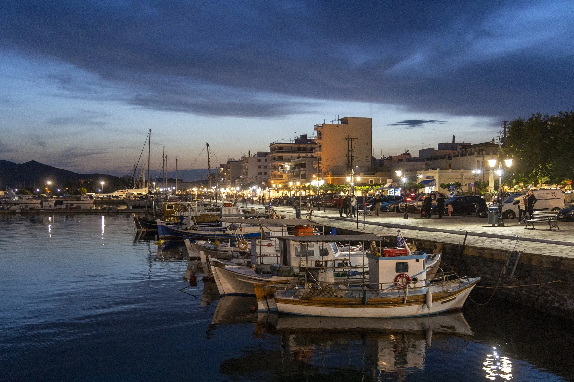 Πρώτο καλοκαιρινό ταξίδι: 6 μέρη στην Ελλάδα για θάλασσα, βόλτες και χαλάρωση Πρώτο καλοκαιρινό ταξίδι: 6 μέρη στην Ελλάδα για θάλασσα, βόλτες και χαλάρωση