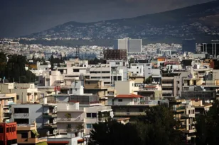 Συναγερμός για οσμή αερίου από Γλυφάδα έως Πειραιά και Δραπετσώνα