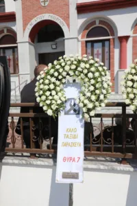 «Σκεφτόταν πάντα τους άλλους ακόμα και στην κατάσταση που ήταν», ράγισαν και οι πέτρες στην κηδεία του Άντζα, ΦΩΤΟ