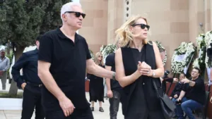 Ο αθλητικός κόσμος στο πλευρό του Δέλλα στην κηδεία της Μαστροκώστα, ήταν εκεί συμπαίκτες του το 2004 και αντίπαλοι στα γήπεδα, ΦΩΤΟ