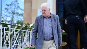 Ο αθλητικός κόσμος στο πλευρό του Δέλλα στην κηδεία της Μαστροκώστα, ήταν εκεί συμπαίκτες του το 2004 και αντίπαλοι στα γήπεδα, ΦΩΤΟ