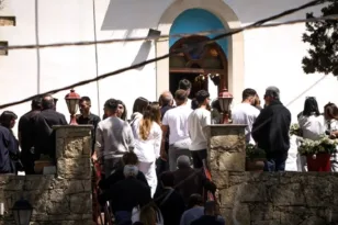 Ηράκλειο: «Να μην ακουστεί ξανά πυροβολισμός» - Ράγισαν καρδιές στο τελευταίο αντίο του Νικήτα