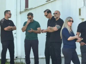 «Σκεφτόταν πάντα τους άλλους ακόμα και στην κατάσταση που ήταν», ράγισαν και οι πέτρες στην κηδεία του Άντζα, ΦΩΤΟ
