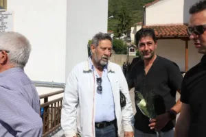 «Σκεφτόταν πάντα τους άλλους ακόμα και στην κατάσταση που ήταν», ράγισαν και οι πέτρες στην κηδεία του Άντζα, ΦΩΤΟ