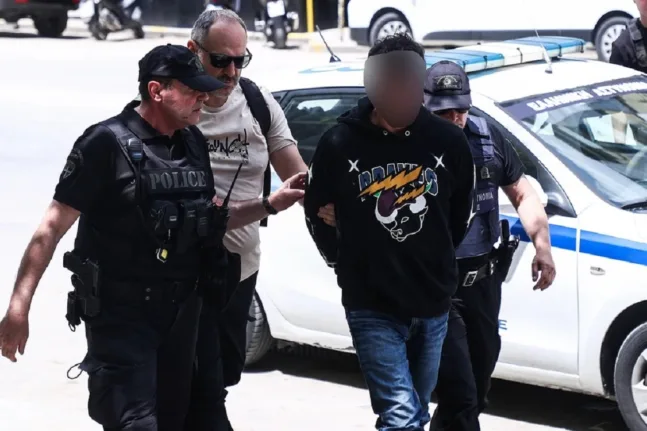 Θεσσαλονίκη: Δίωξη για ανθρωποκτονία με δόλο στον 30χρονο για τη δολοφονία του πατέρα του