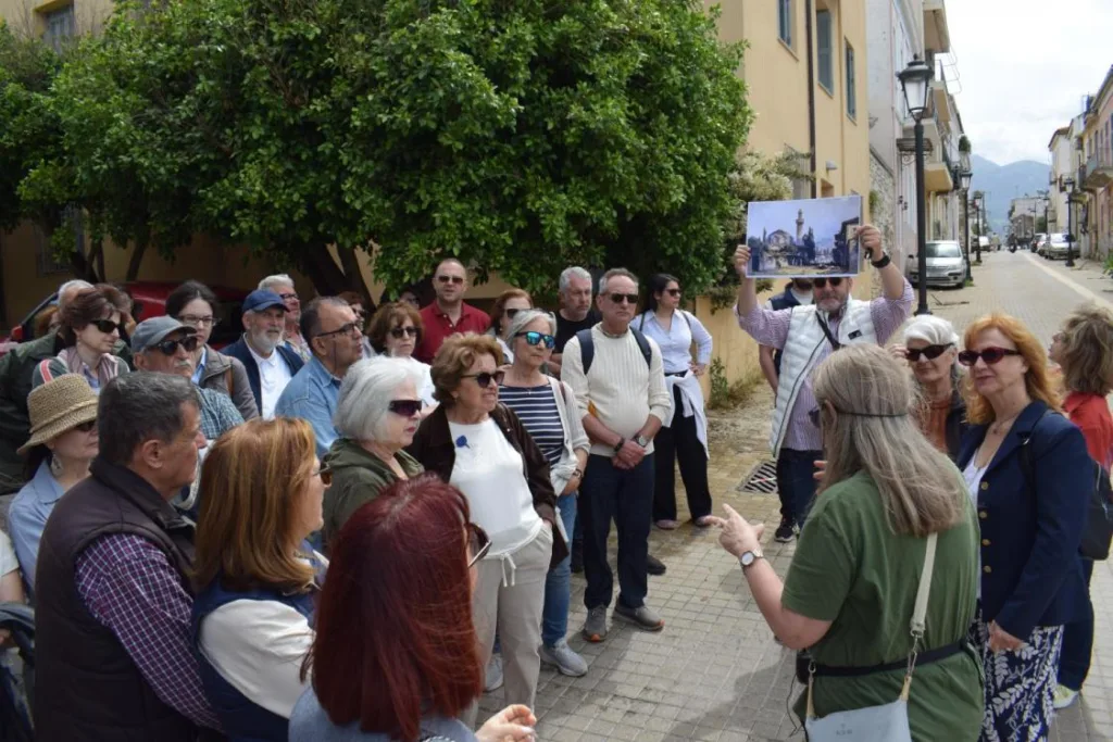 Πάτρα: Τα «κρυμμένα» ρωμαϊκά μνημεία της Άνω Πόλης αποκαλύφθηκαν σε δύο περιηγήσεις ΦΩΤΟ