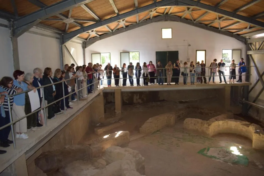 Πάτρα: Τα «κρυμμένα» ρωμαϊκά μνημεία της Άνω Πόλης αποκαλύφθηκαν σε δύο περιηγήσεις ΦΩΤΟ