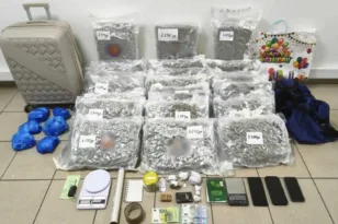 Θεσσαλονίκη: «Ξήλωσαν» κύκλωμα skunk με 27 κιλά κάνναβης – Δύο συλλήψεις και «καβάντζα» σε σπίτι