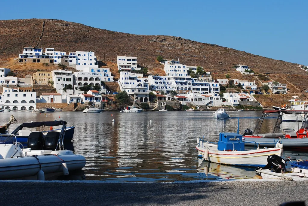 Τριήμερο Αγίου Πνεύματος: 3+1 προορισμοί για την πρώτη επίσημη βουτιά του καλοκαιριού!