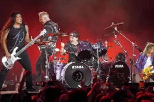 Metallica: «Αθήνα ξύπνα» – Η ιστορική συναυλία στο ΟΑΚΑ και η φρενίτιδα των fans