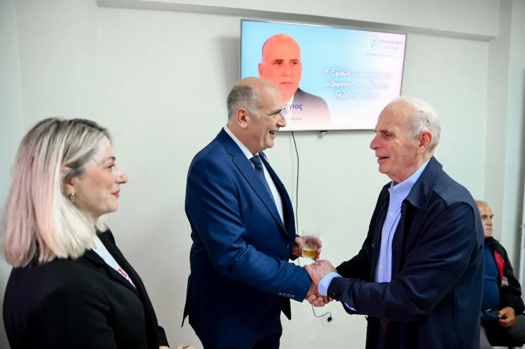 Πάτρα: Μαζική συμμετοχή στα εγκαίνια του πολιτικού γραφείου του Γιώργου Μώρου