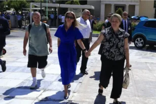 «Φάτους τα σωθικά»: Μήνυμα στήριξης στην Καρυστιανού από την Καλαβρυτινή μητέρα της Αναστασίας των Τεμπών