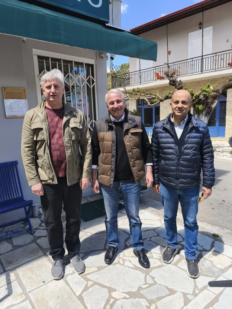 Αυτοψία στα χωριά της Αροανίας: Ούτε υποδομές, ούτε ελπίδες... Χωρίς μόνιμο γιατρό, ασθενοφόρο και τακτική συγκοινωνία