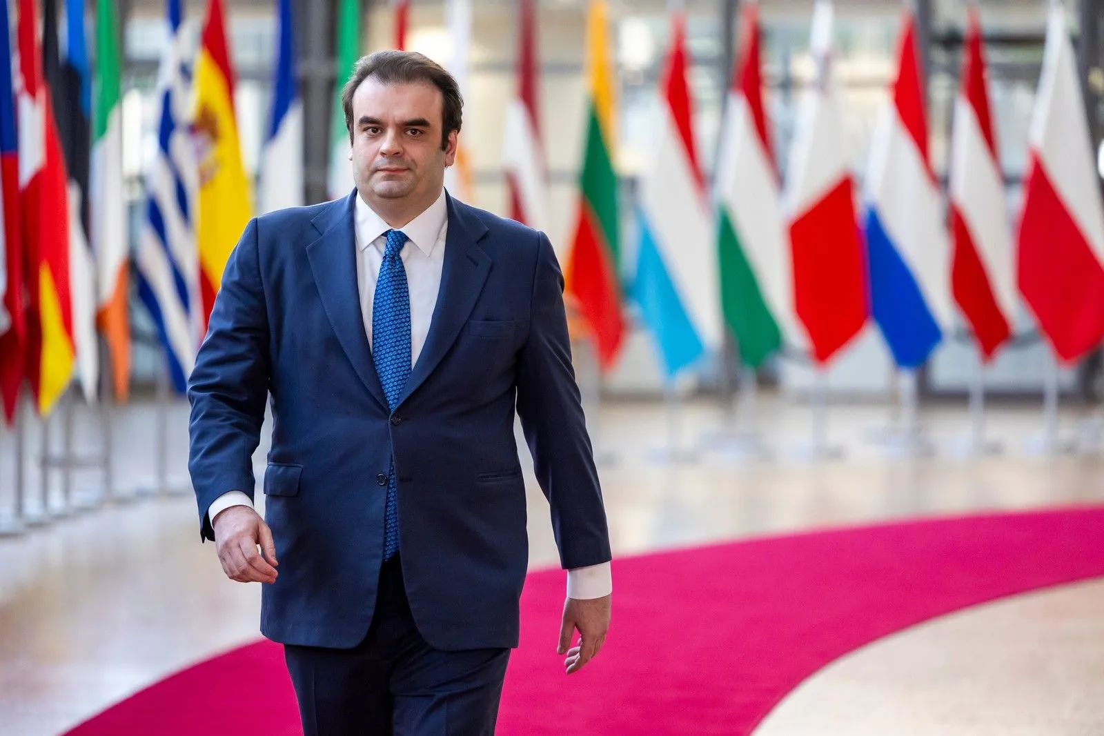 &Pi;&iota;&epsilon;&rho;&rho;&alpha;&kappa;ά&kappa;&eta;&sigmaf;: &Omicron; &mu;&epsilon;&gamma;&alpha;&lambda;ύ&tau;&epsilon;&rho;&omicron;&sigmaf; ά&mu;&epsilon;&sigma;&omicron;&sigmaf; &kappa;ί&nu;&delta;&upsilon;&nu;&omicron;&sigmaf; &epsilon;ί&nu;&alpha;&iota; &mu;&iota;&alpha; &nu;έ&alpha; &epsilon;&nu;&epsilon;&rho;&gamma;&epsilon;&iota;&alpha;&kappa;ή &kappa;&alpha;&iota; &pi;&lambda;&eta;&theta;&omega;&rho;&iota;&sigma;&tau;&iota;&kappa;ή &pi;ί&epsilon;&sigma;&eta;
