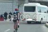 Πάτρα: Ποδηλάτης αγνοεί επιδεικτικά τον ποδηλατόδρομο και κινείται μέσα στον δρόμο ΒΙΝΤΕΟ