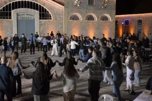 Πάτρα: Με παραδοσιακό γλέντι στα Παλαιά Σφαγεία έπεσε η αυλαία της Πρωτομαγιάς
