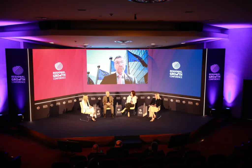 Ολοκληρώθηκε η πρώτη ημέρα του 14ου Regional Growth Conference ΔΕΙΤΕ ΦΩΤΟΓΡΑΦΙΕΣ