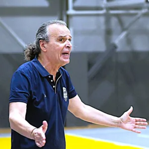 K. Ρουμελιώτης: «Φαβορί ο Κρόνος, καταπληκτική η εμφάνιση μας» K. Ρουμελιώτης: «Φαβορί ο Κρόνος, καταπληκτική η εμφάνιση μας»
