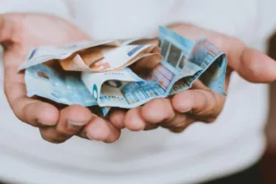Συντάξεις Ιουνίου 2026: Πότε θα μπουν τα χρήματα στους λογαριασμούς