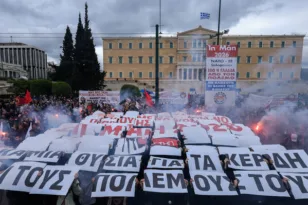 Μαζική συγκέντρωση στο Σύνταγμα για την Πρωτομαγιά – Μηνύματα συνέχισης των αγώνων