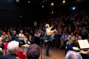 Παρουσιάστηκε η βιογραφία της αείμνηστης ηθοποιού Μέμας Σταθοπούλου - Η Πάτρα τίμησε την Μέμα της
