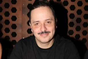 Τσουβέλας για Ακύλα: «Θα κερδίσει τη Eurovision – Του έγραψα και δεν μου απάντησε, δεν ντρέπεσαι;»