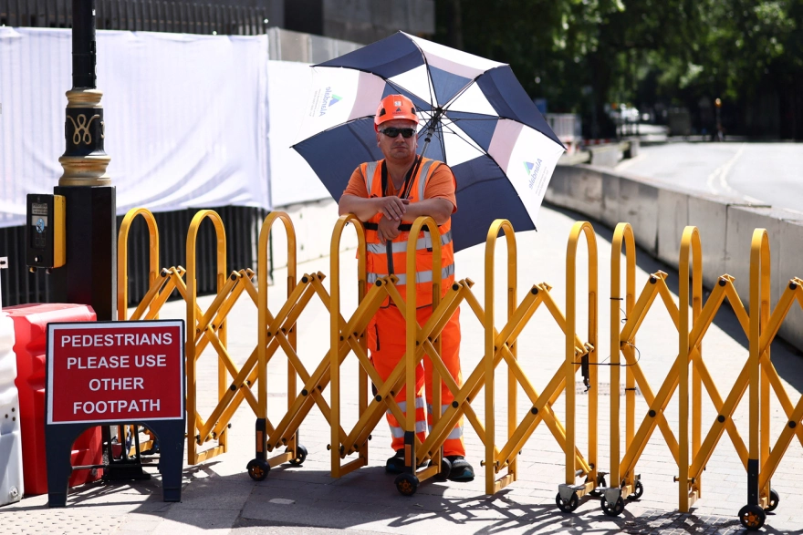 Ευρώπη: Ιστορικό κύμα ζέστης τον Μάιο με θανάτους, πνιγμούς και προειδοποιήσεις Ευρώπη: Ιστορικό κύμα ζέστης τον Μάιο με θανάτους, πνιγμούς και προειδοποιήσεις