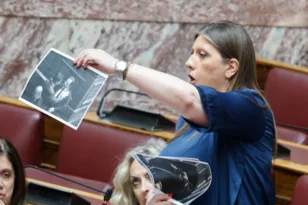 Βουλή: Ένταση στη συζήτηση για την άρση ασυλίας της Ζωής Κωνσταντοπούλου