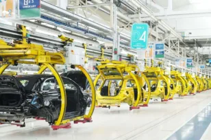 Γιατί η Κομισιόν προειδοποιεί για απώλειες θέσεων εργασίας στην Ευρώπη