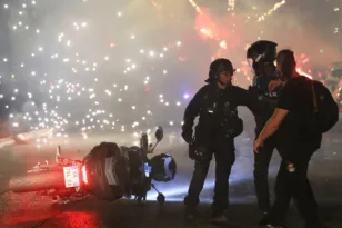Παρίσι: Πνίγηκε οπαδός της Παρί στο Σηκουάνα, όπου βούτηξε μεθυσμένος...