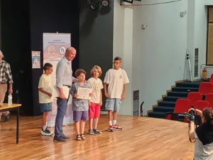 Αίγιο: Βράβευση μαθητών που διακρίθηκαν στους μαθηματικούς διαγωνισμούς «Πυθαγόρας» και «Παιχνίδι και Μαθηματικά», ΦΩΤΟ Αίγιο: Βράβευση μαθητών που διακρίθηκαν στους μαθηματικούς διαγωνισμούς «Πυθαγόρας» και «Παιχνίδι και Μαθηματικά», ΦΩΤΟ