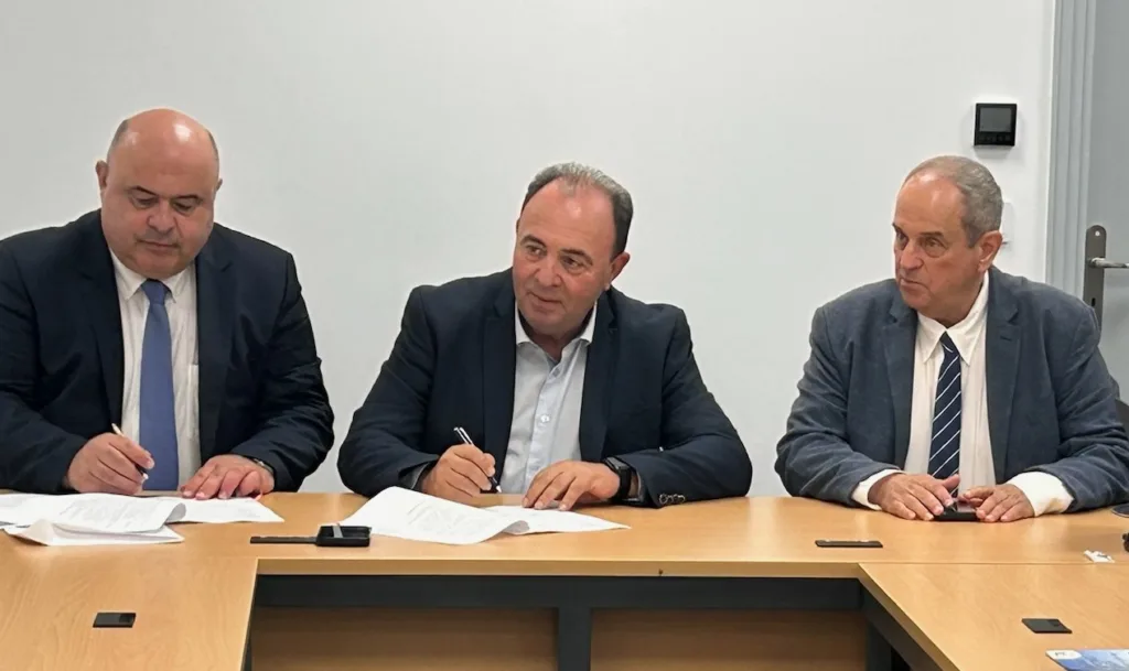 Η Περιφέρεια Δυτικής Ελλάδας και ο ΕΛΓΟ-ΔΗΜΗΤΡΑ υπέγραψαν Προγραμματική Σύμβαση για την ψηφιακή αναβάθμιση της δακοκτονίας